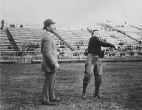 1906 Yale football practice: Walter Camp and Hugh Knox