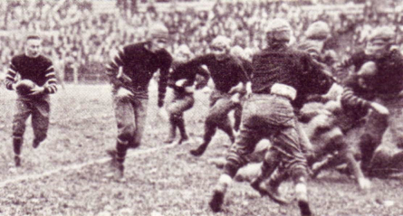 Lehigh quarterback Pat Pazzetti carrying the ball