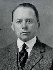 Auburn football coach Mike Donahue in 1922