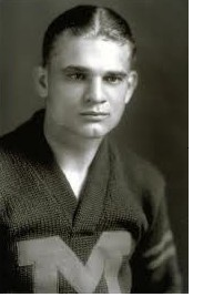 Michigan halfback Harry Kipke