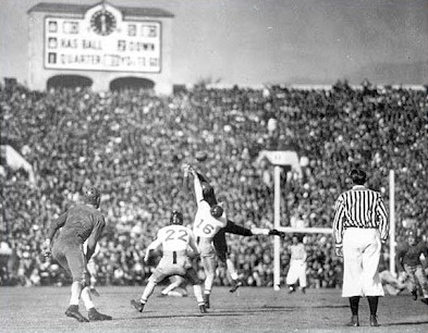 Southern Methodist throwing against Stanford in the 1936 Rose Bowl