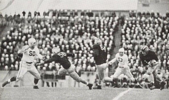 Purdue football game 1943, Tony Butkovich carrying the ball