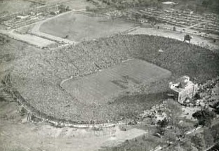 Aerial view of Michigan Stadium, 1946 Army game