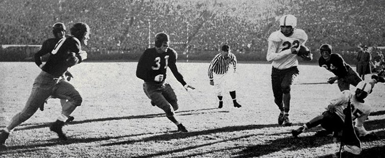 Texas quarterback Bobby Layne carrying the ball against Alabama in the 1948 Sugar Bowl