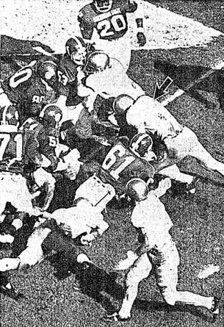 UCLA quarterback Gary Beban scoring first touchdown of 1966 Rose Bowl