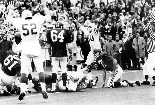 Texas running back Jim Bertelsen's touchdown to beat Arkansas 15-14 in 1969