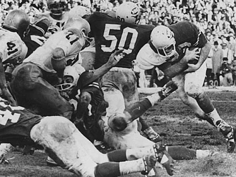Texas carrying against Notre Dame in the 1970 Cotton Bowl